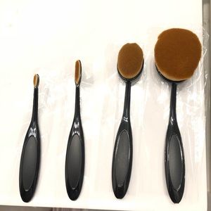 Set of 4 brushes new incredibly soft high quality
